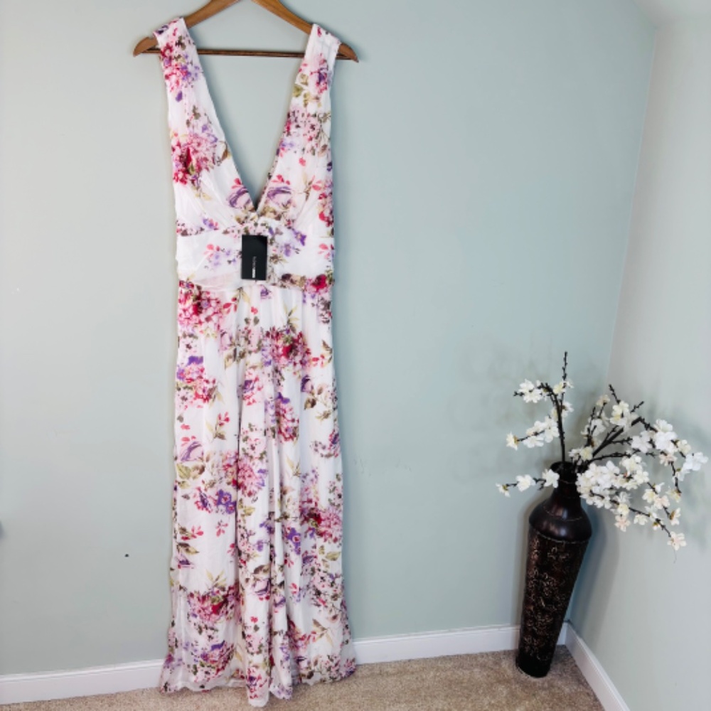 Fashion Nova White Floral V-Neck Maxi Jumpsuit